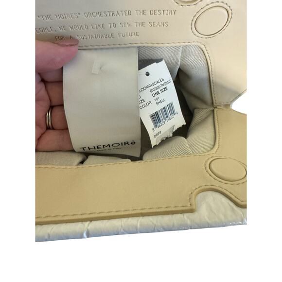 Themoire NWT Tia Pineapple Clutch Bag in Shell - Picture 3 of 16